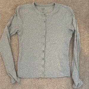 GAP Women's Light Gray Button-Down Shirt | Modern Crewneck